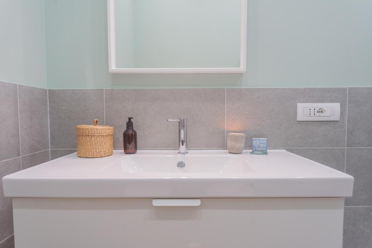 Isola Felice Grandate By Rent Appartement